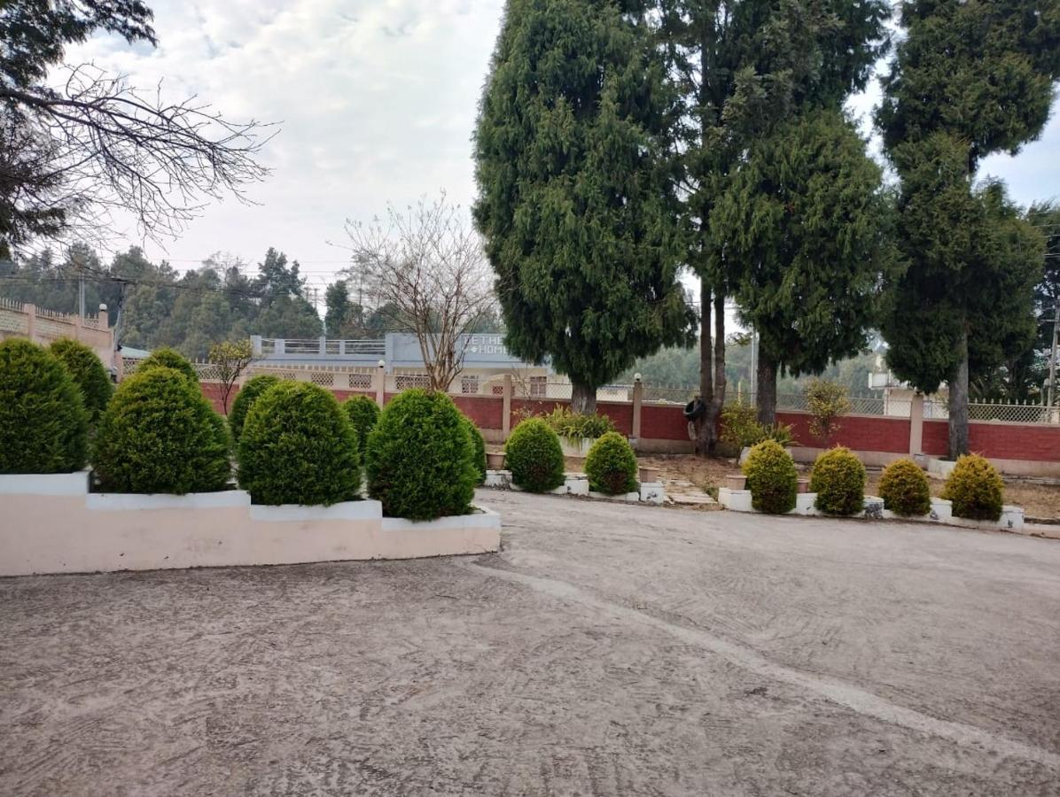 Castle Residency Hotel Shillong Ngoại thất bức ảnh