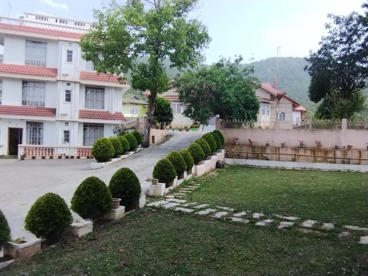 Castle Residency Hotel Shillong Ngoại thất bức ảnh