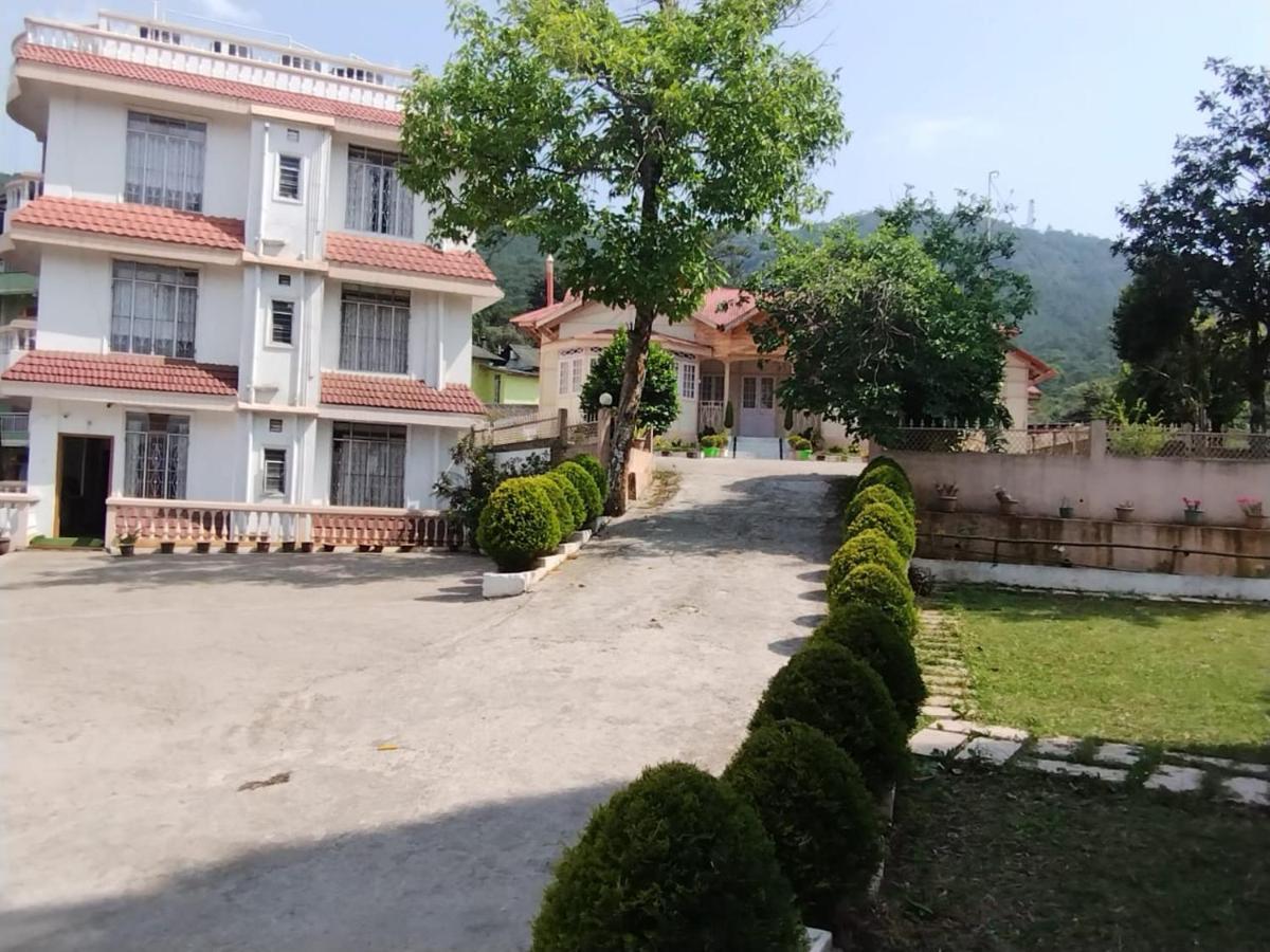 Castle Residency Hotel Shillong Ngoại thất bức ảnh